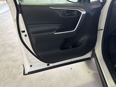 Used 2025 Toyota RAV4 LE image 20