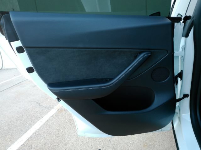 Used 2021 Tesla Model Y Long Range AWD/4WD image 16