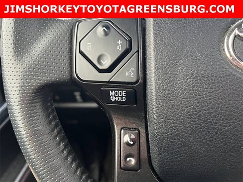 Used 2021 Toyota 4Runner Venture w/ Moonroof Package image 25