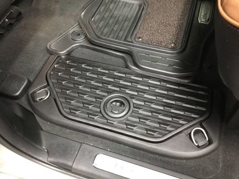 Used 2022 RAM 1500 Limited w/ Body-Colour Bumper Group AWD/4WD image 38