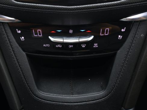 Used 2023 Cadillac XT5 Sportv w/ Technology Package image 31