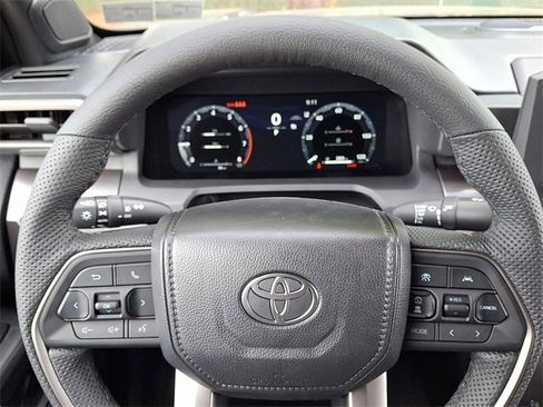 New 2025 Toyota Tacoma TRD Off-Road image 9