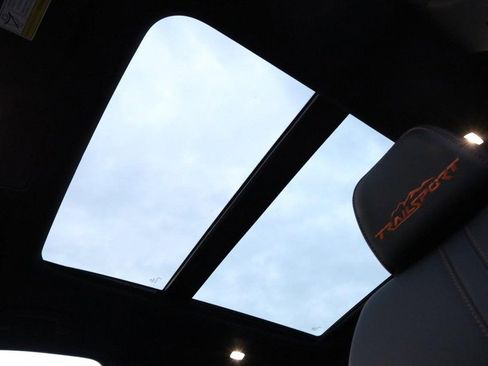 New 2025 Honda Pilot TrailSport image 11