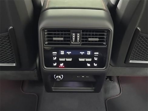 New 2025 Porsche Cayenne GTS image 27