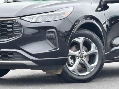 Used 2024 Ford Escape ST-Line w/ Tech Pack #1 FWD image 2
