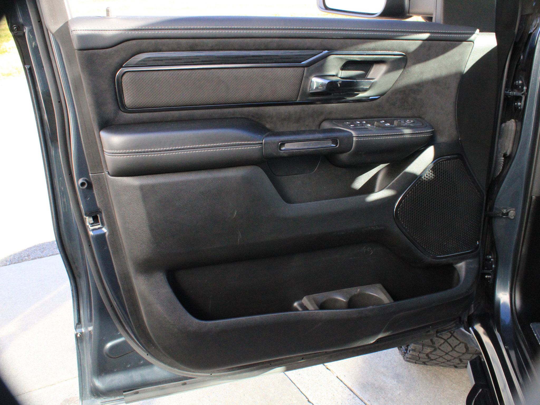 Used 2025 RAM 1500 RHO w/ Bed Utility Group AWD/4WD image 9