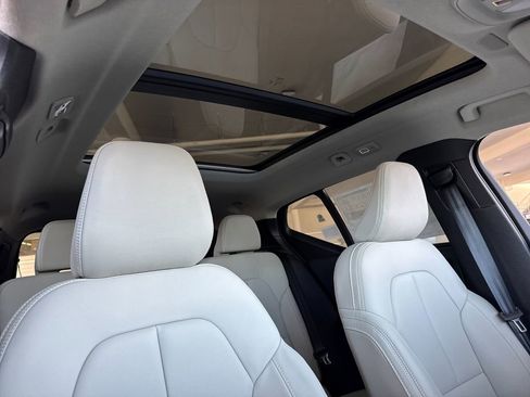 New 2026 Volvo XC40 B5 Ultra w/ Climate Package AWD/4WD image 16