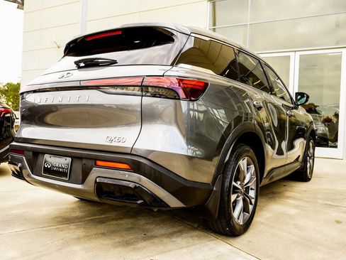 Certified 2023 INFINITI QX60 Luxe image 12