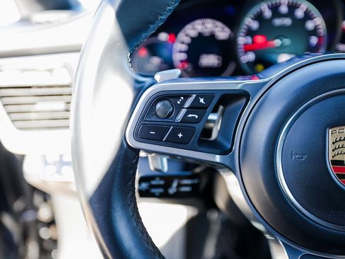 Certified 2019 Porsche Panamera GTS image 17