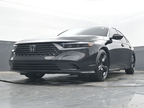 Used 2023 Honda Accord Sport image 24