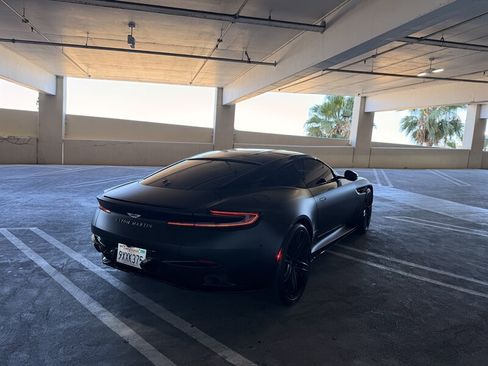 Used 2024 Aston Martin DB12 Coupe RWD image 4