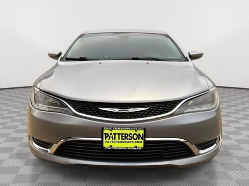 Used 2015 Chrysler 200 Limited image 2