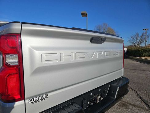 Used 2019 Chevrolet Silverado 1500 LT Trail Boss w/ Convenience Package image 12