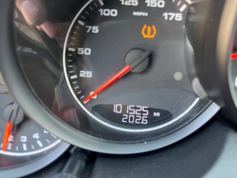 Used 2012 Porsche Cayenne image 9