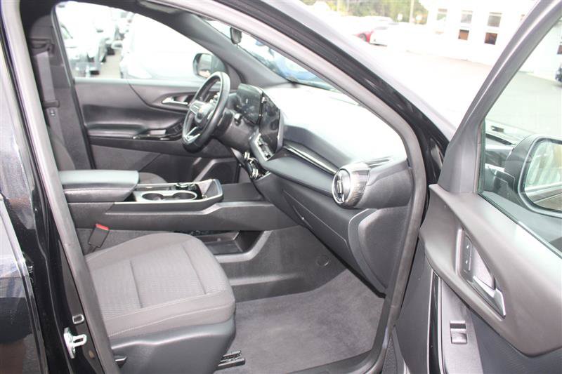 Used 2026 Chevrolet Equinox LT AWD/4WD image 12