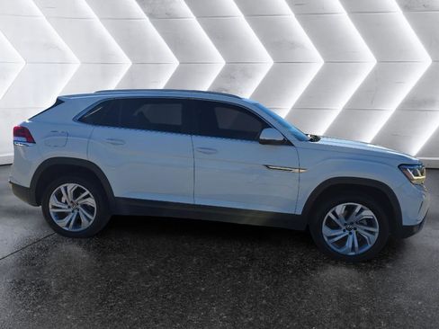 Used 2021 Volkswagen Atlas Cross Sport SEL image 4