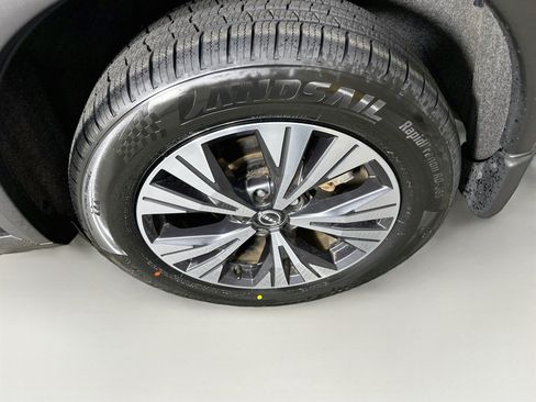Used 2023 Nissan Rogue SV FWD image 11