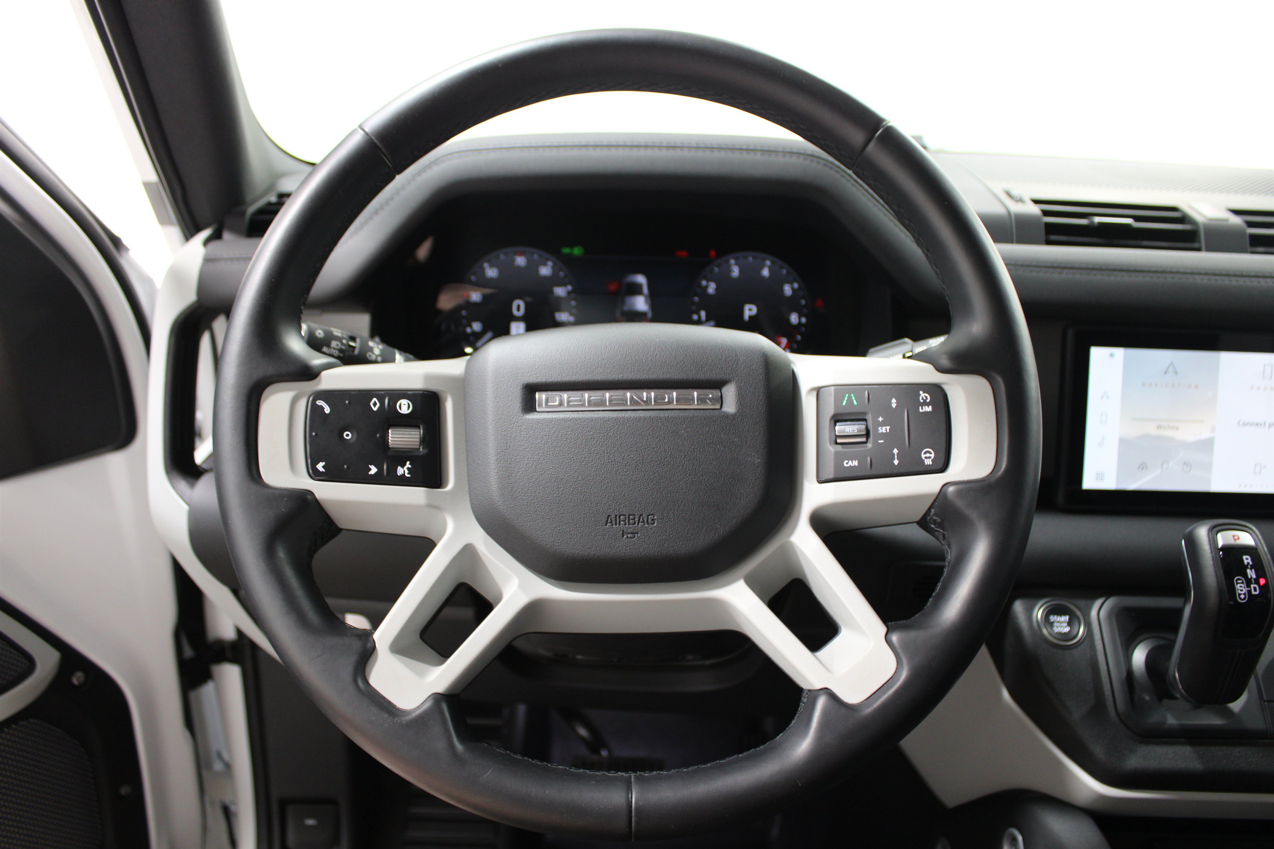 Used 2024 Land Rover Defender 110 S AWD/4WD image 8