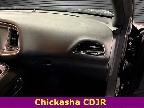 Used 2016 Dodge Challenger SRT Hellcat image 23