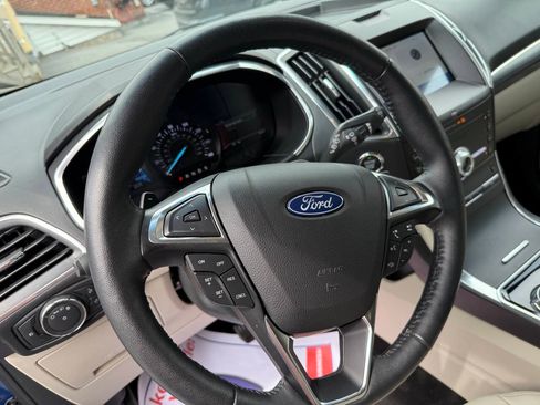 Used 2020 Ford Edge Titanium w/ Class II Trailer Tow Package AWD/4WD image 14