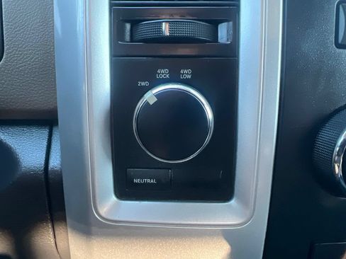 Used 2011 RAM 1500 Classic SLT w/ Luxury Group AWD/4WD image 49