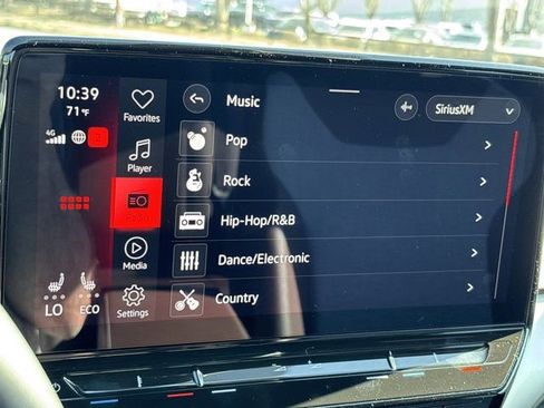 Used 2023 Volkswagen ID.4 Pro image 31