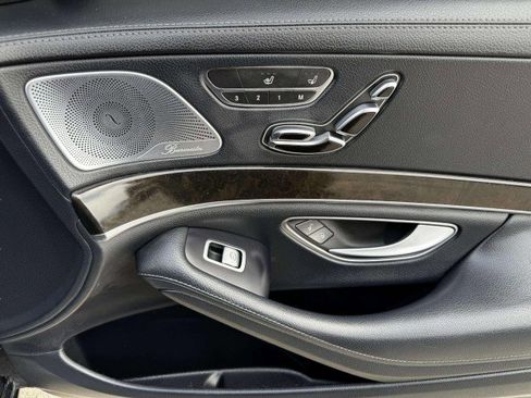 Used 2015 Mercedes-Benz S 550 4MATIC Sedan image 44
