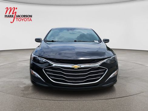 Used 2023 Chevrolet Malibu LS FWD image 2