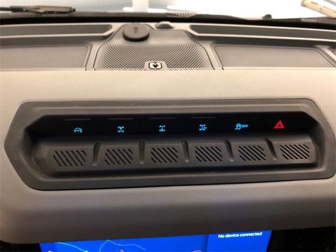 Used 2023 Ford Bronco Badlands image 20