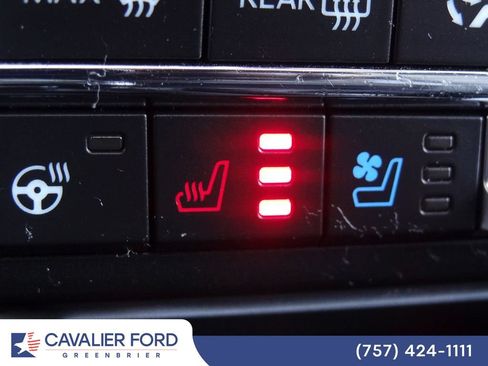 Certified 2022 Ford F150 Platinum w/ Equipment Group 701A High AWD/4WD image 38
