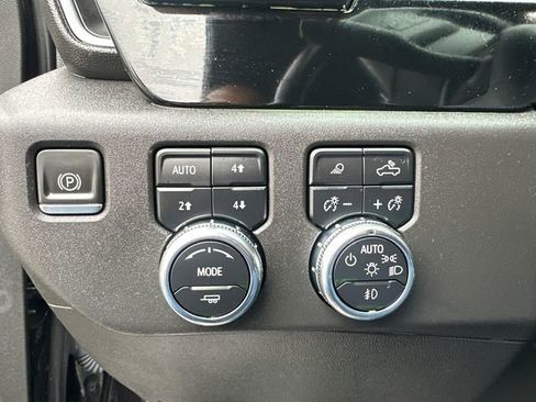 Used 2022 GMC Sierra 1500 SLT w/ SLT Premium Plus Package image 30