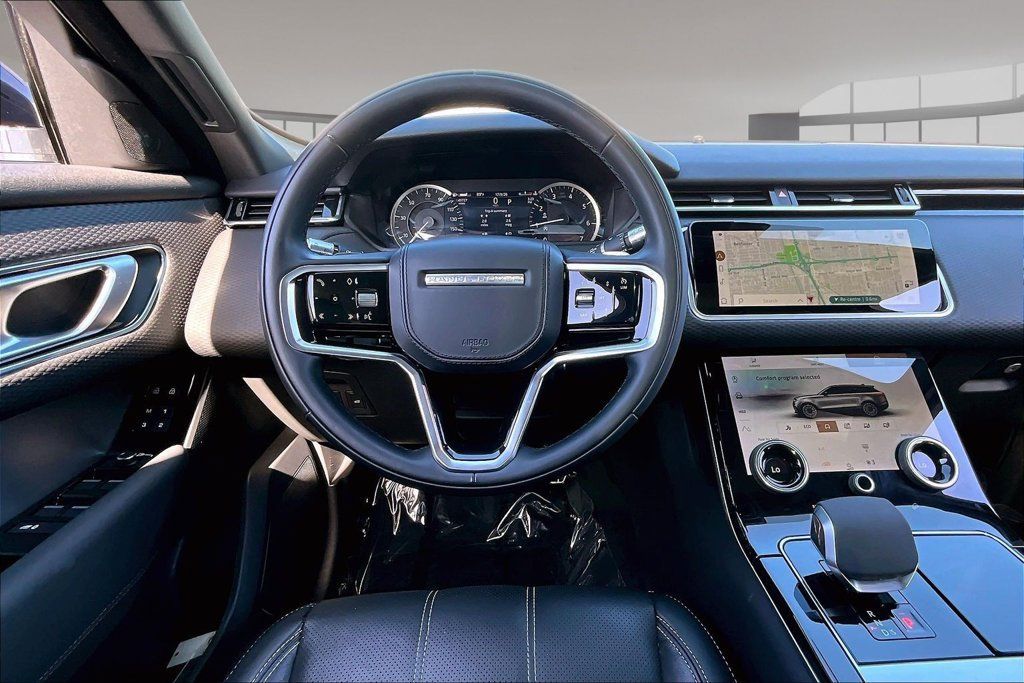 Used 2023 Land Rover Range Rover Velar R-Dynamic S AWD/4WD image 8