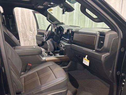 Certified 2026 Chevrolet Silverado 3500 High Country w/ High Country Premium Package AWD/4WD image 15