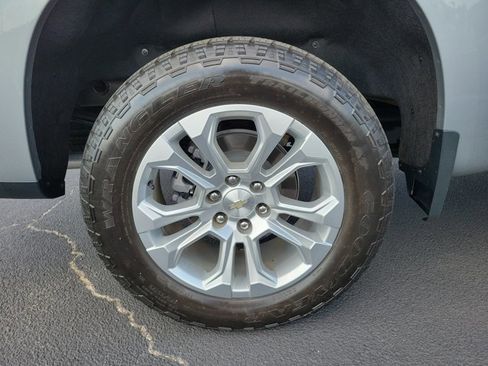 Used 2024 Chevrolet Silverado 1500 LTZ image 9