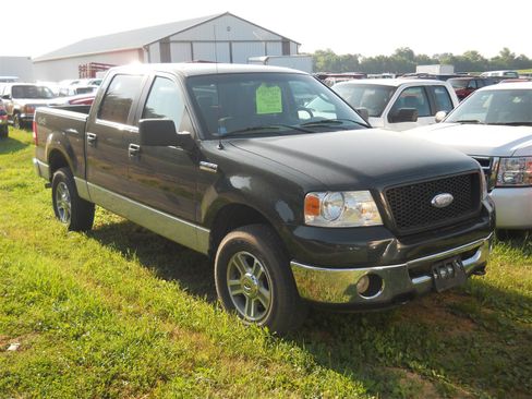 Used 2006 Ford F150 XLT AWD/4WD image 2