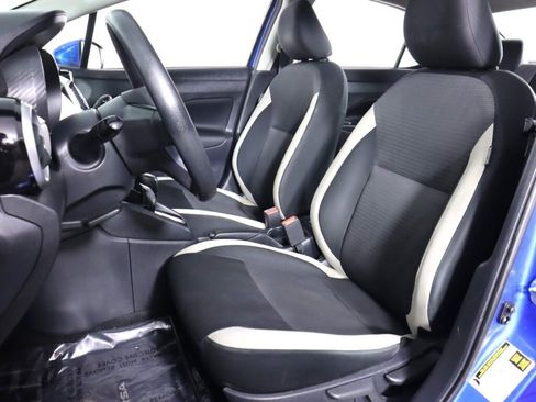 Used 2021 Nissan Versa SV FWD image 29
