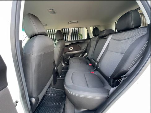 Used 2019 Kia Soul + FWD image 29