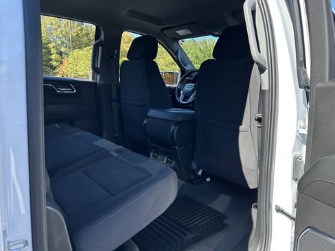 Used 2024 GMC Sierra 1500 Elevation image 43