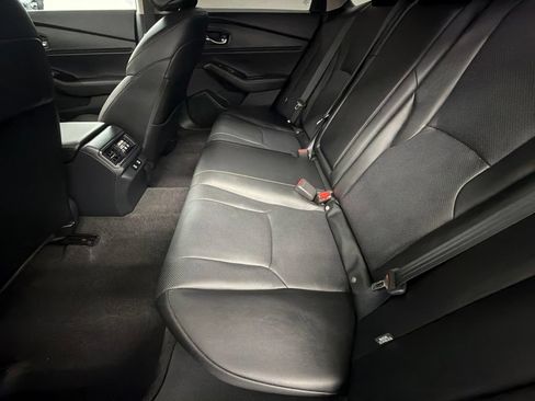 Used 2025 Honda Accord Touring image 39