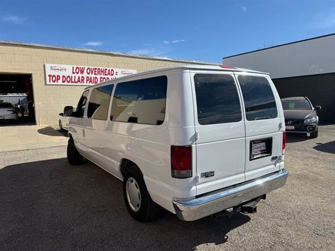 Used 2005 Ford E-150 and Econoline 150 Wagon image 4