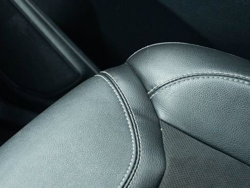 Used 2023 Ford Explorer ST RWD image 35
