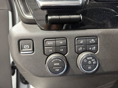 Used 2025 Chevrolet Silverado 2500 LTZ w/ LTZ Plus Package image 24