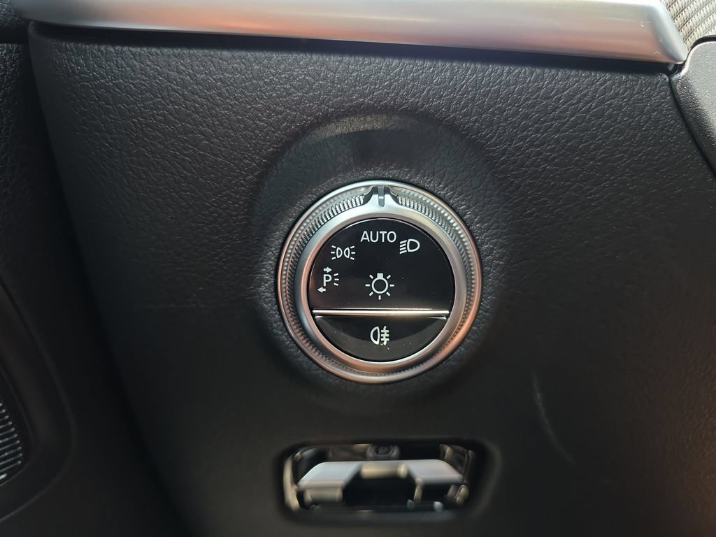 Used 2026 Mercedes-Benz C 300 4MATIC Sedan image 26