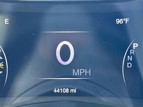 Used 2022 Jeep Grand Cherokee Laredo X image 12