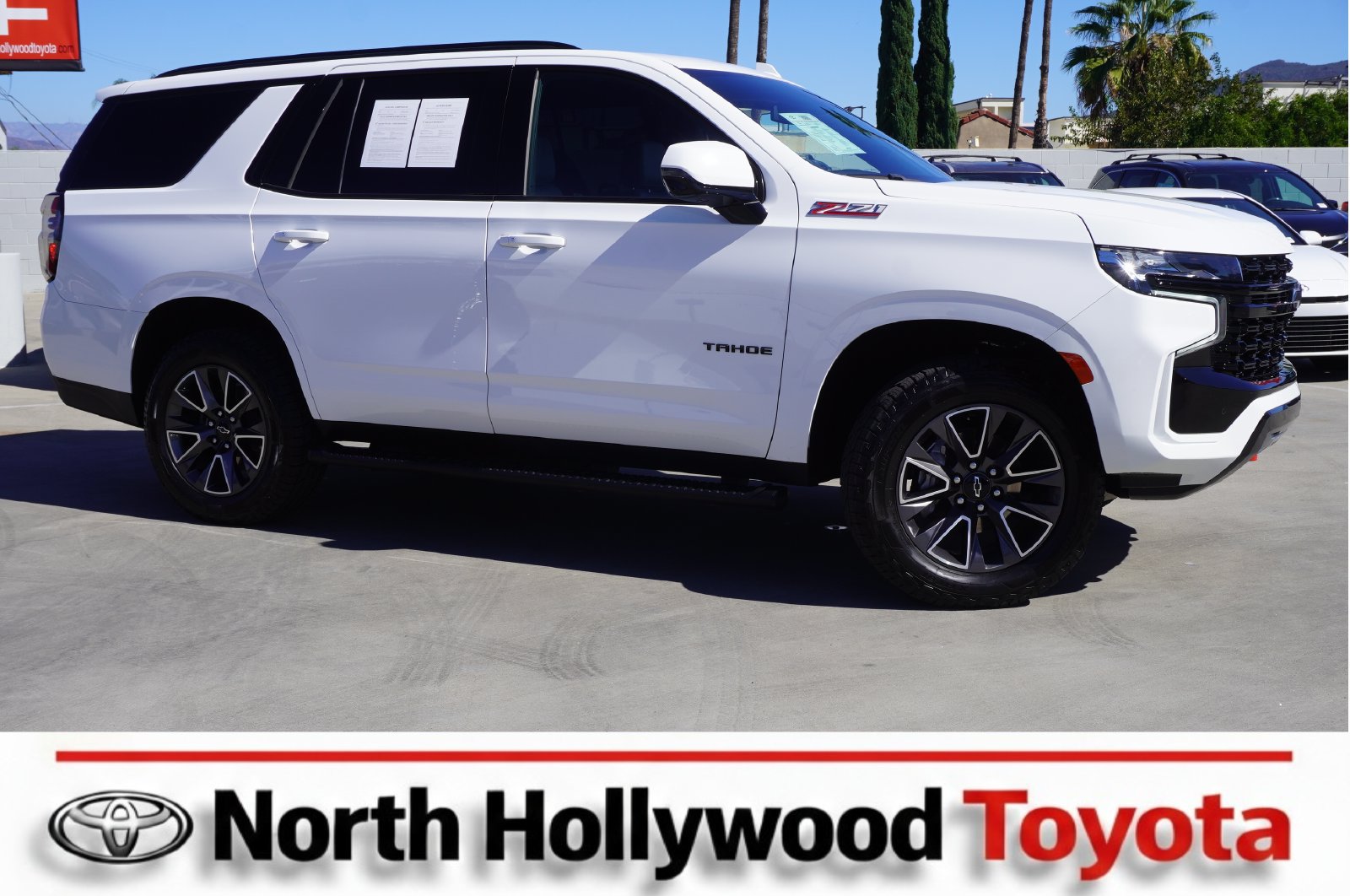 Used 2023 Chevrolet Tahoe Z71 w/ Luxury Package AWD/4WD image 1