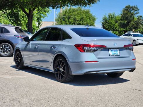 Used 2023 Honda Civic Sport image 5