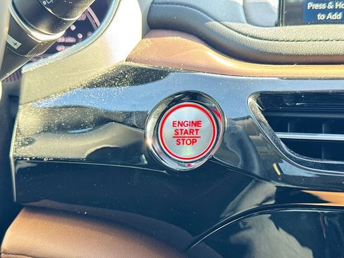 Used 2025 Acura MDX w/ Technology Package image 21