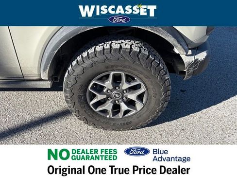Used 2025 Ford Bronco Badlands image 30