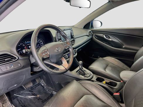 Used 2019 Hyundai Elantra GT w/ Style Package 02 FWD image 11