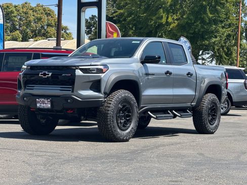 New 2026 Chevrolet Colorado ZR2 w/ ZR2 Bison Edition image 7